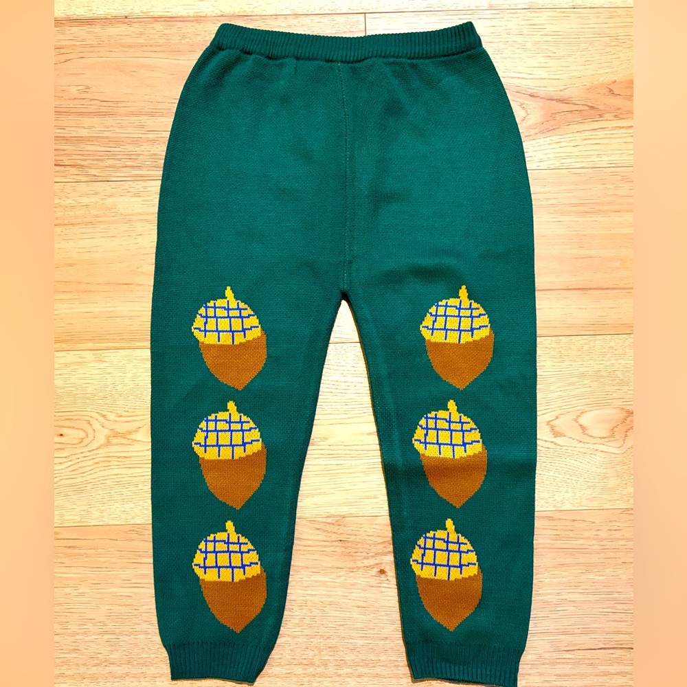 Acorn knitted pants, never worn size 6-7y
